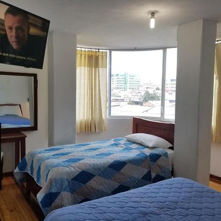 Hotel Ventura Riobamba Exteriör bild