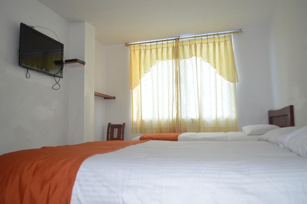 Hotel Ventura Riobamba Exteriör bild